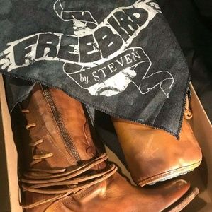 Nib Cosmo boots